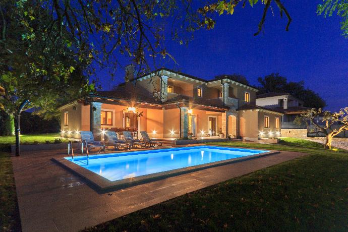 Villa Aurora