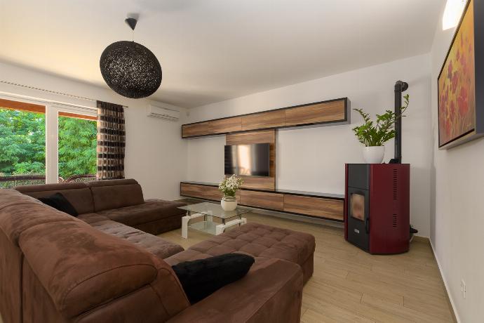 Villa Aurora