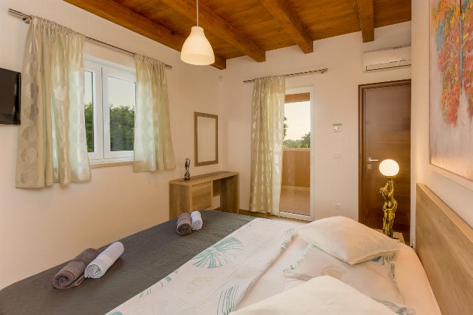 Villa Aurora