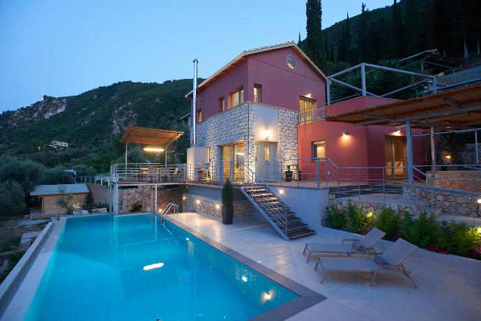 Villa Porphyra