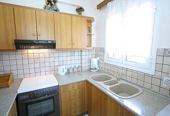 Equipped kitchen  . - Dolphin House . (Fotogalerie) }}