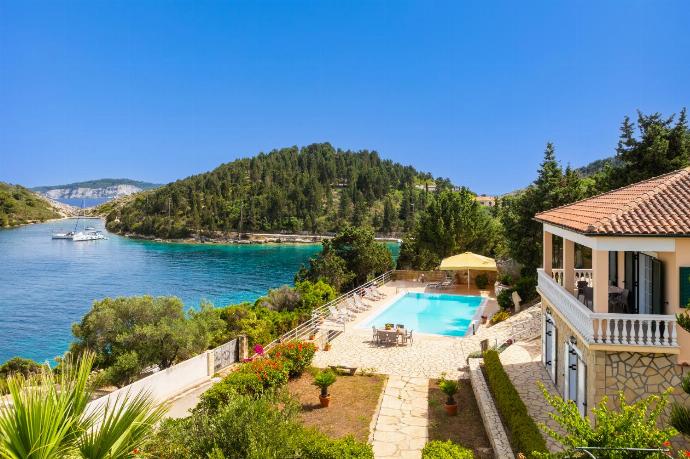 Beautiful villa with private pool and terrace with panoramic sea views . - Dolphin House . (Photo Gallery) }}