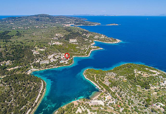 Aerial view of Moggonisi showing location of Dolphin Villa 3 . - Dolphin Villa 3 . (Fotogalerie) }}