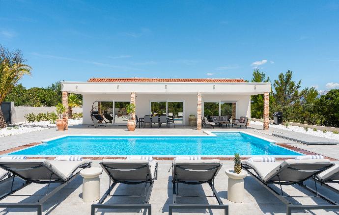 Villa Olea