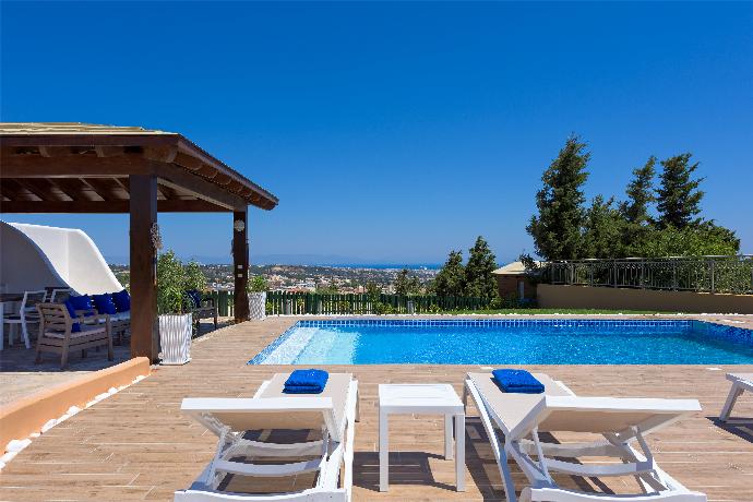Beautiful villa with private pool and terrace