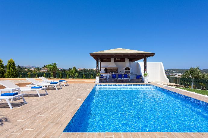Beautiful villa with private pool and terrace