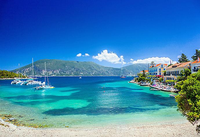 Local Beach . - Villa Vera . (Галерея фотографий) }}