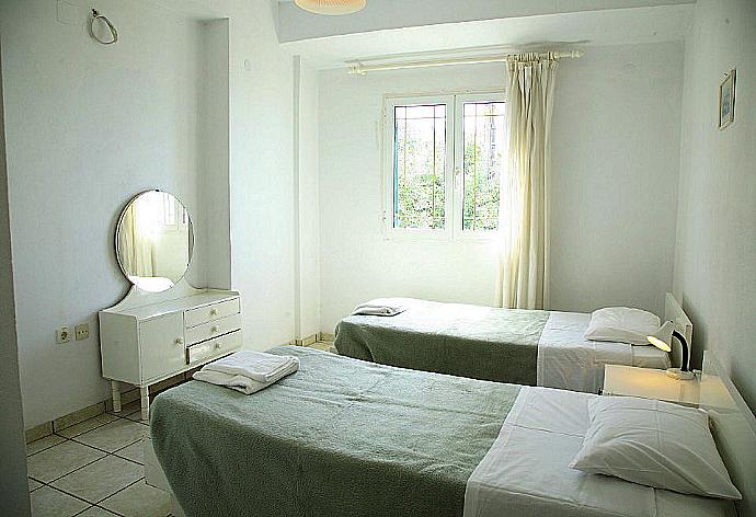 Twin bedroom with A/C . - Stella . (Photo Gallery) }}