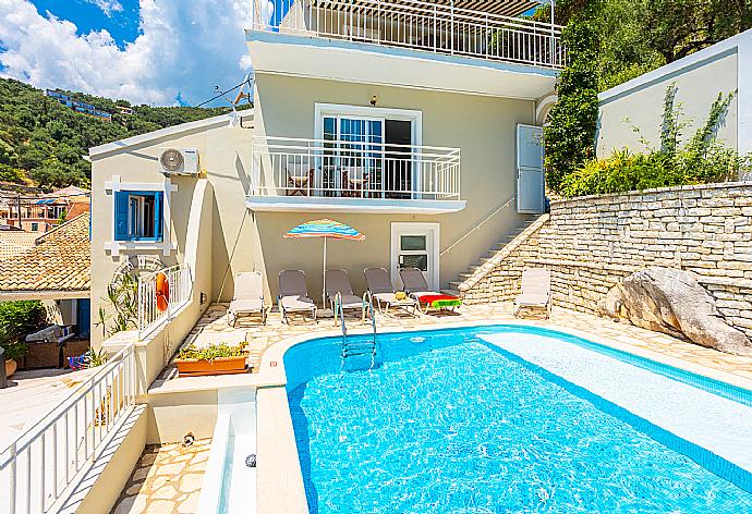 Beautiful villa with private pool and terrace with sea views . - Villa Thalassa . (Fotogalerie) }}