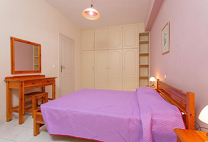 Double bedroom with A/C  . - Villa Thalassa . (Photo Gallery) }}