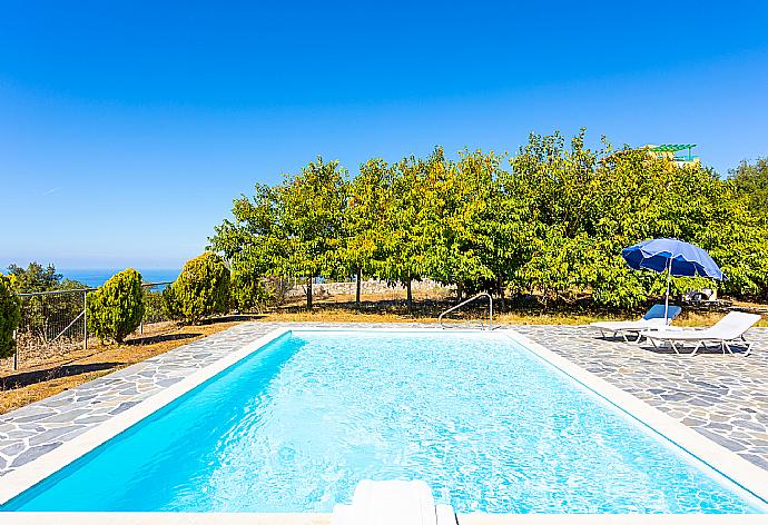 Private pool, terrace, and garden with panoramic sea views . - Villa Aetos . (Fotogalerie) }}