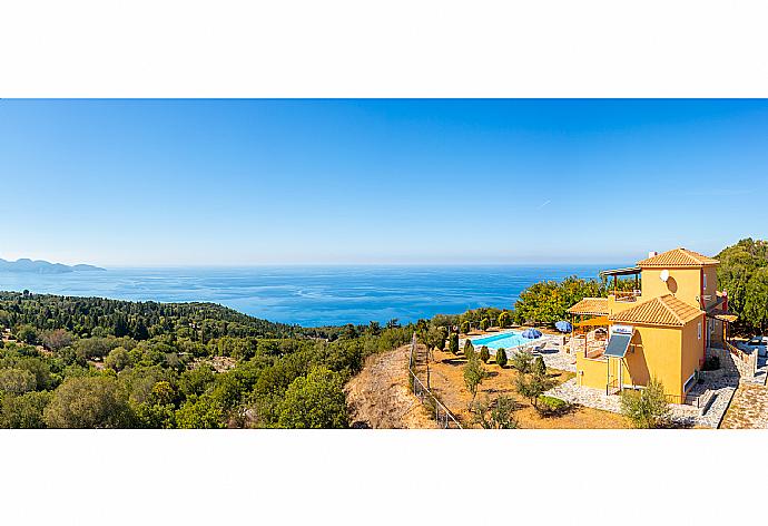 Aerial view of Villa Aetos . - Villa Aetos . (Galleria fotografica) }}