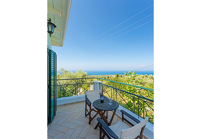 Balcony with panoramic sea views . - Villa Belvedere Verde . (Galería de imágenes) }}