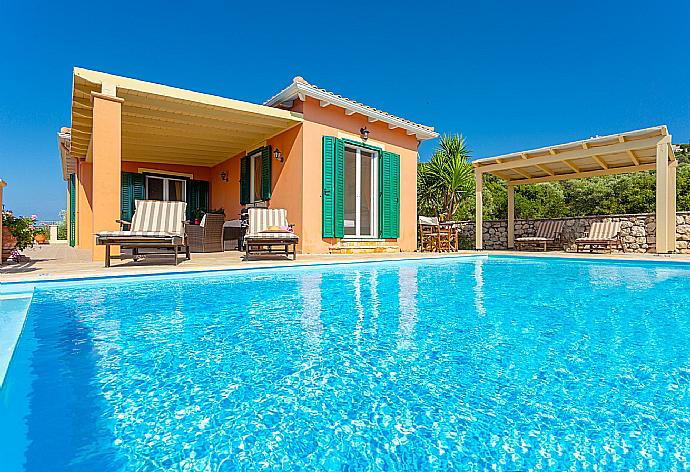 Beautiful villa with private infinity pool and terrace  . - Villa Belvedere Rosa . (Galleria fotografica) }}