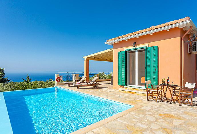 ,Beautiful villa with private infinity pool and terrace with panoramic sea views . - Villa Belvedere Rosa . (Photo Gallery) }}