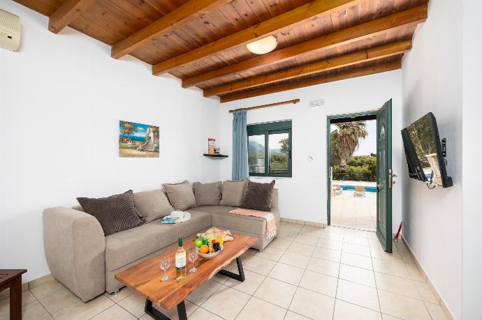 Spiros Beach Villa