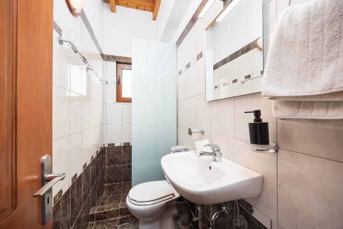 En suite bathroom with shower . - Villa Yeraki . (Photo Gallery) }}