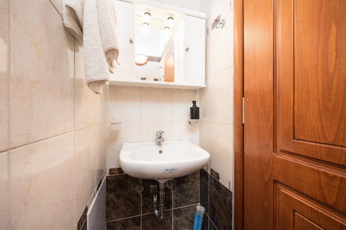 En suite bathroom with shower . - Villa Yeraki . (Photo Gallery) }}