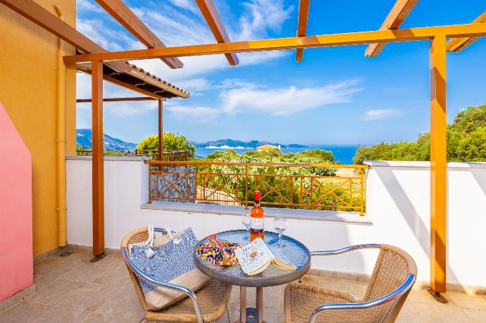 Terrace area . - Villa Yeraki . (Photo Gallery) }}