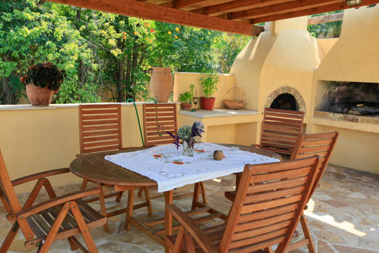 Outdoor dining area