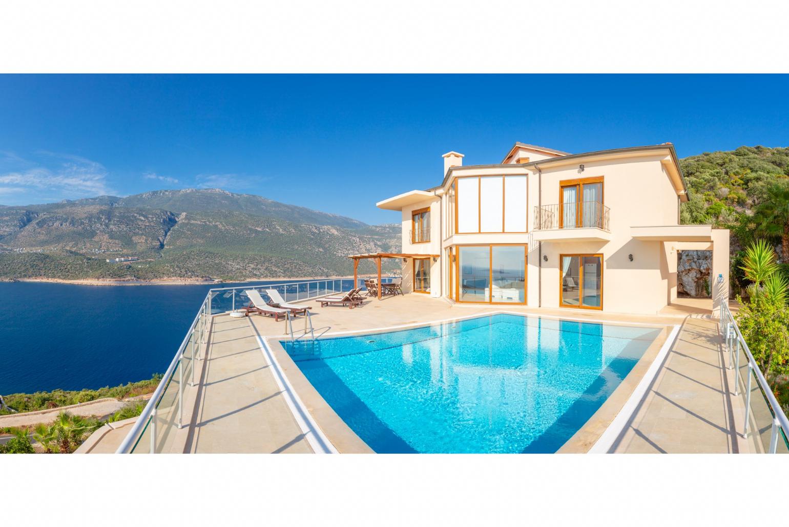 Beautiful villa with private pool and terrace with panoramic sea views