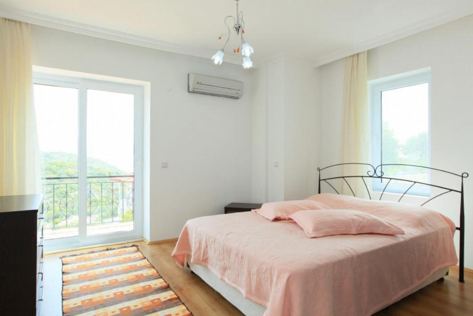 Double bedroom with A/C