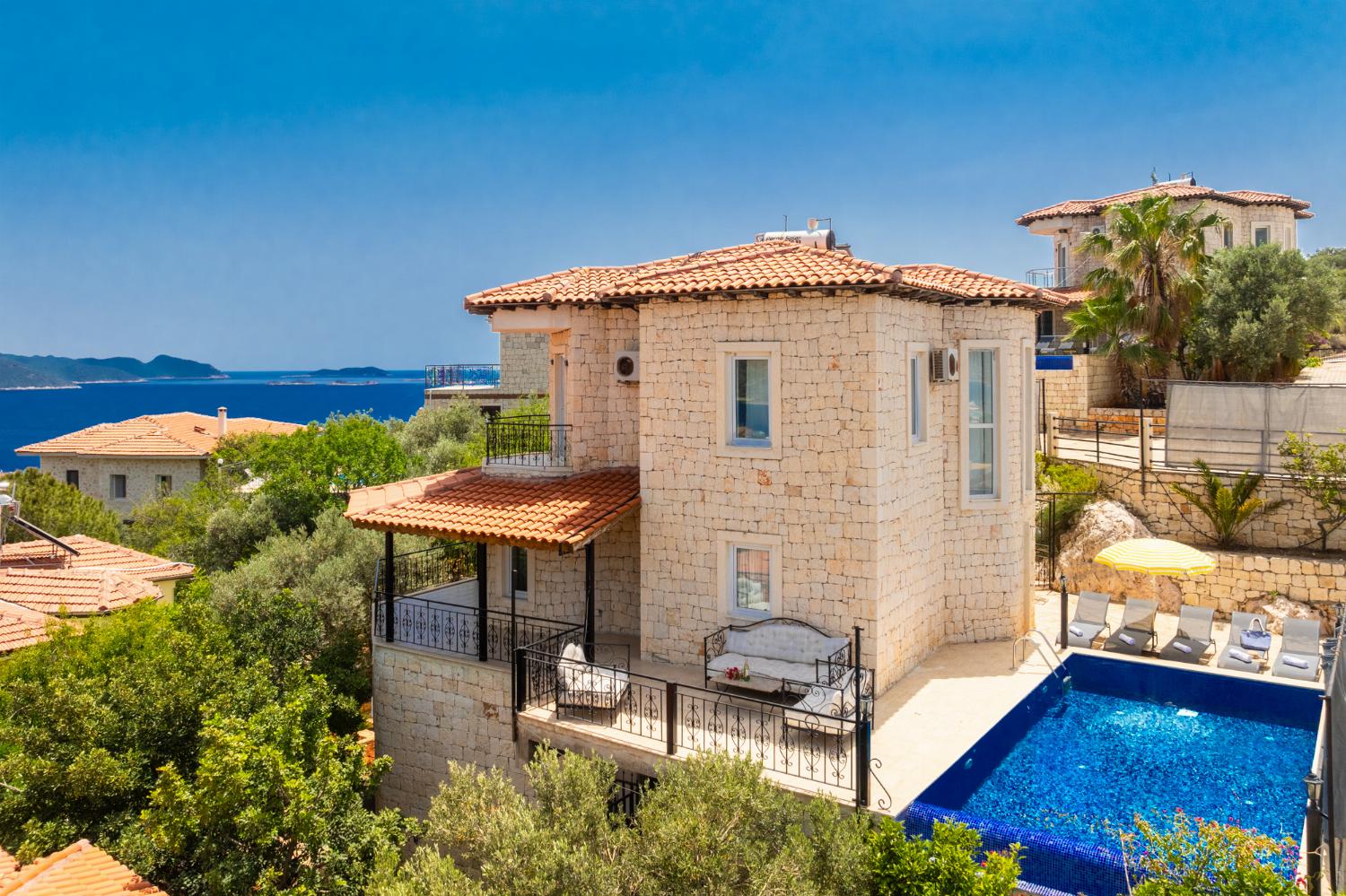 Beautiful villa with private pool and terrace with sea views