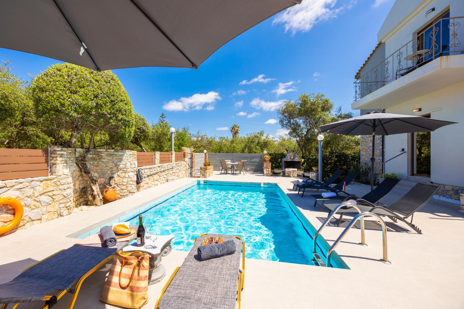 Private pool and terrace