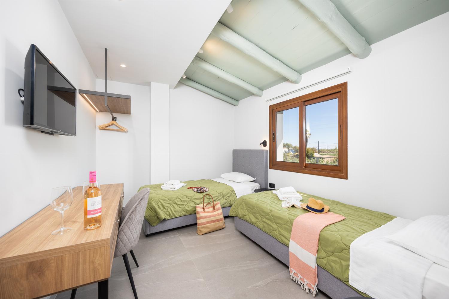 Twin bedroom with A/C
