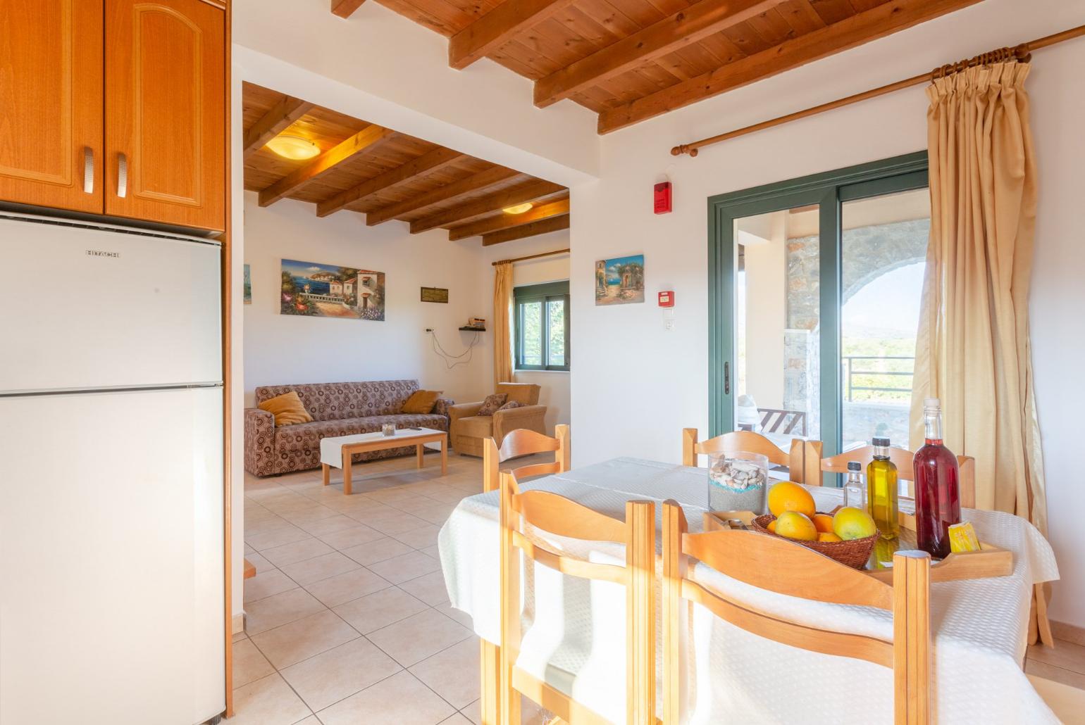 Equipped kitchen and dining area