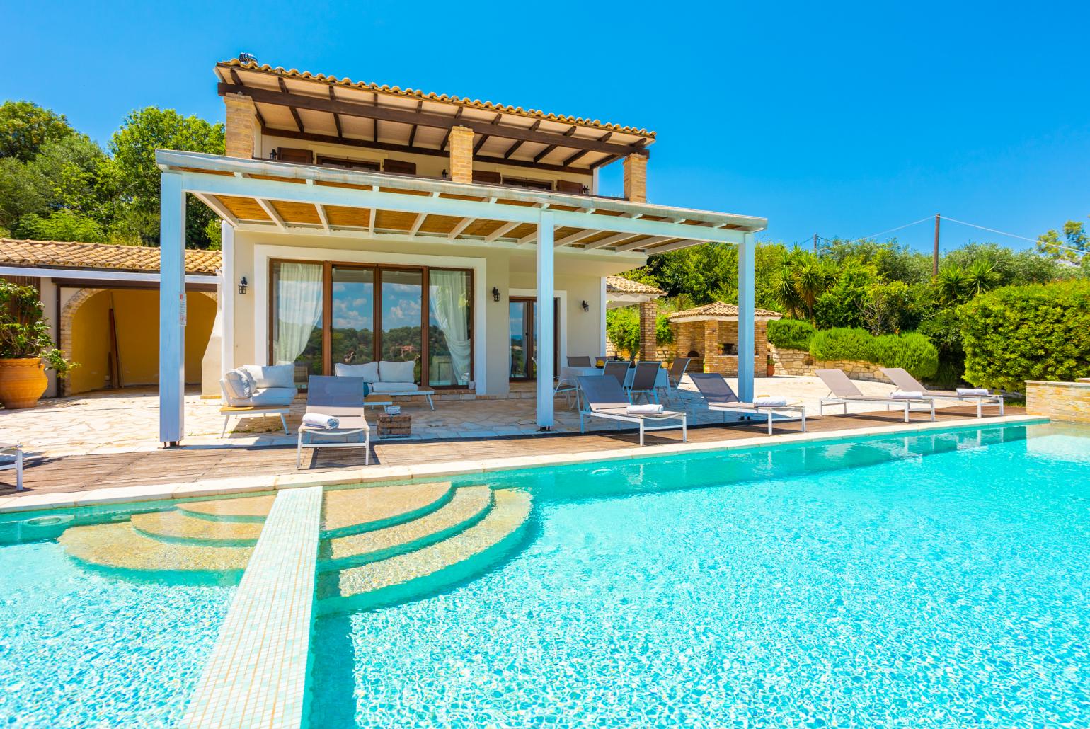 Beautiful villa with private pool and terrace with sea views