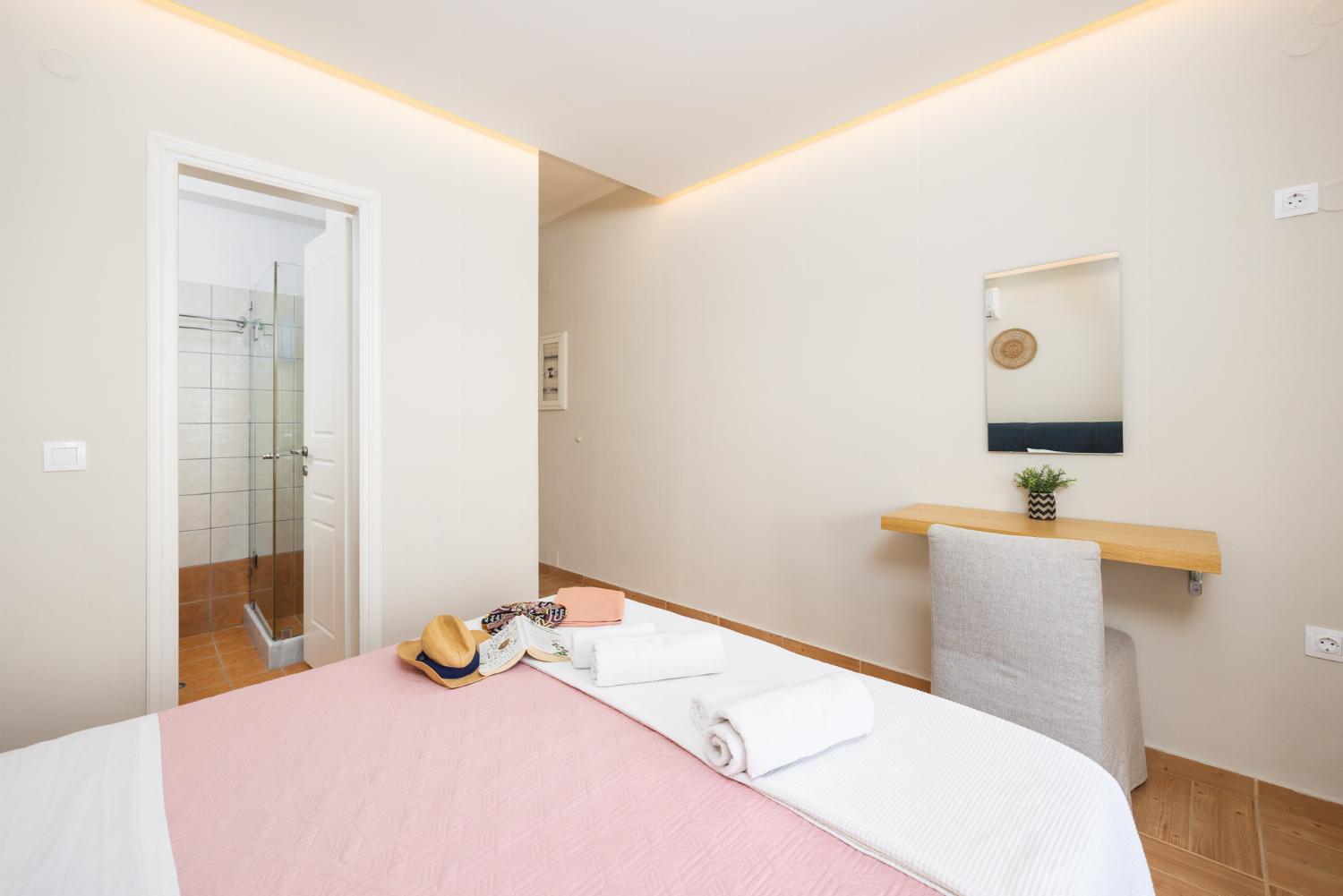 Double bedroom with en suite bathroom, A/C and sea views