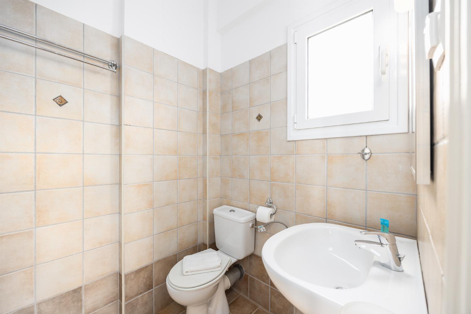 En suite bathroom with shower