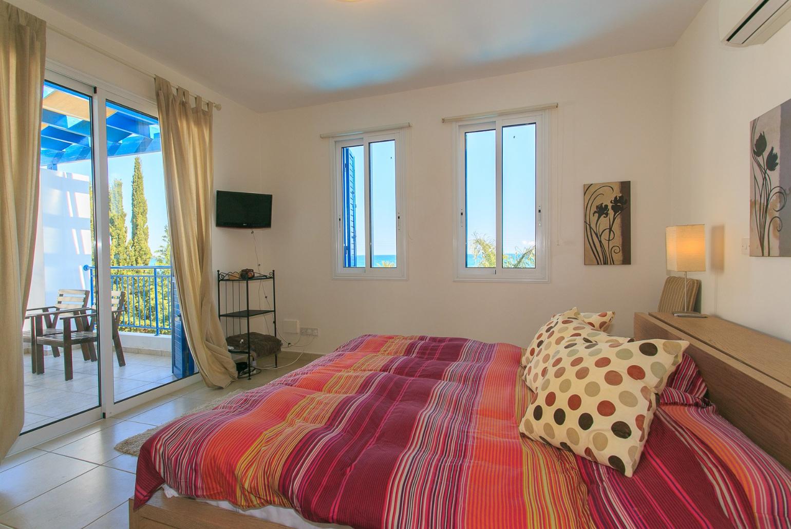 Double bedroom with A/C and balcony accesss