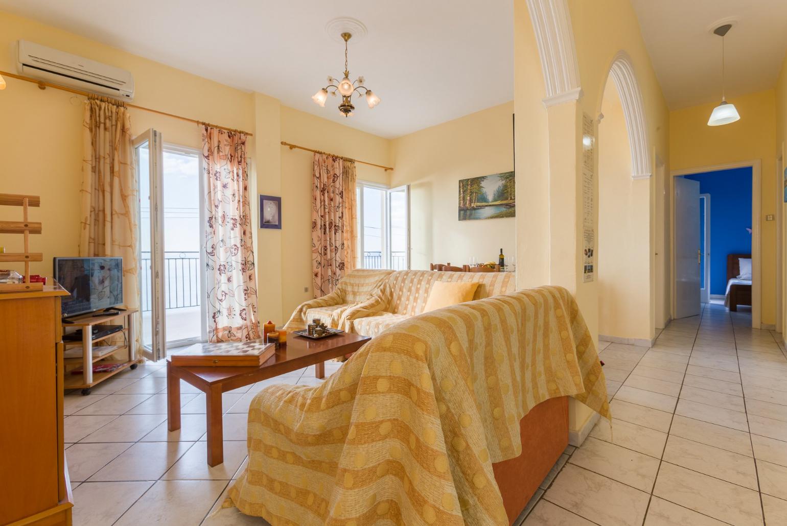 Open plan living room with WiFi, satellite TV and DVD player