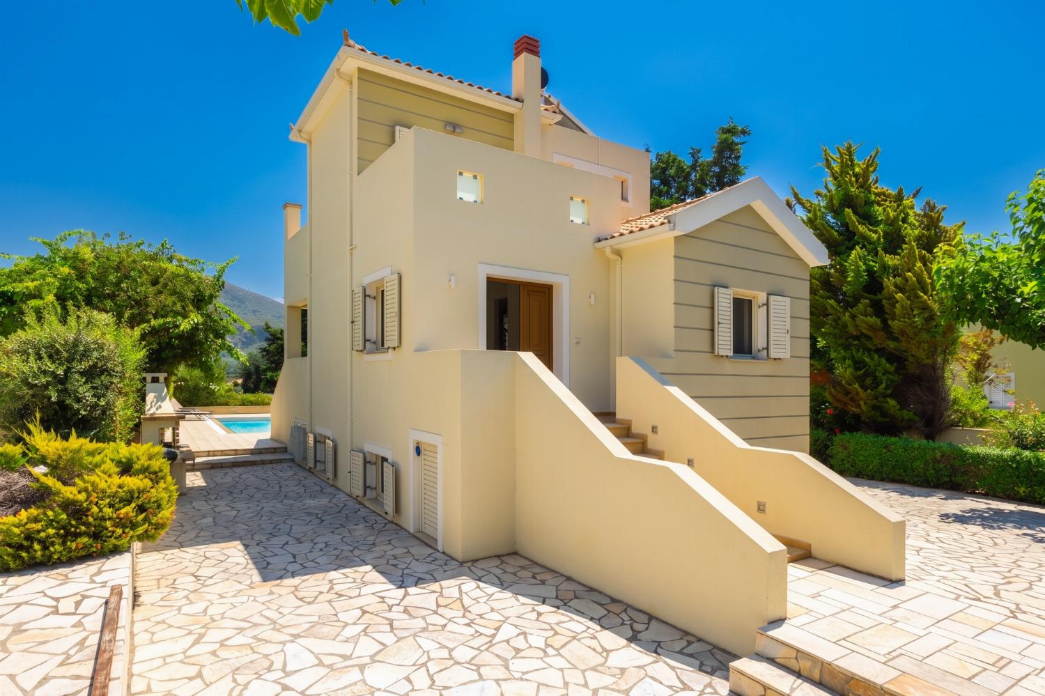 Beautiful villa with private pool and terrace