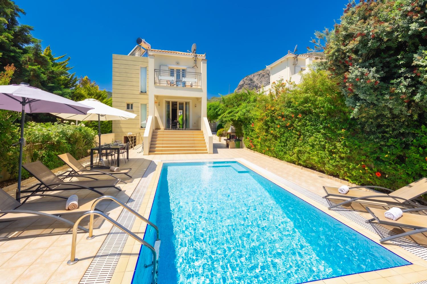 Beautiful villa with private pool and terrace