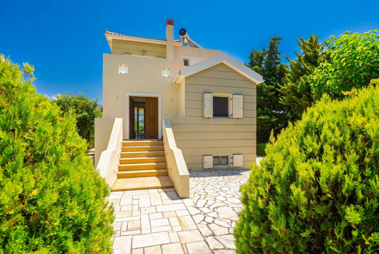 Beautiful villa with private pool and terrace