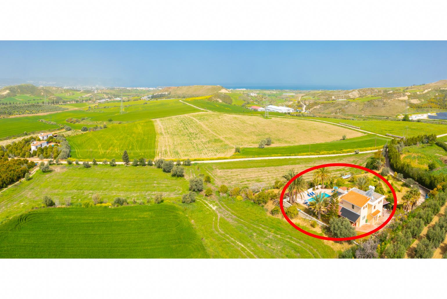Aerial view showing location of Villa Noni