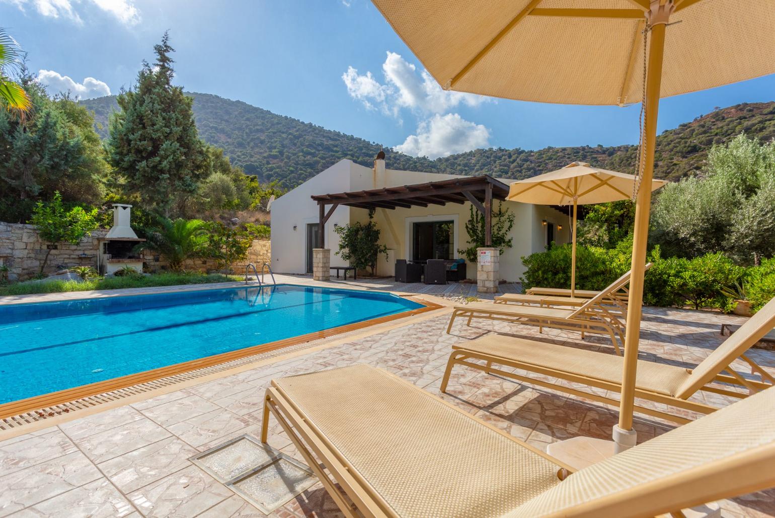 Beautiful villa with private pool, terrace, and lawn