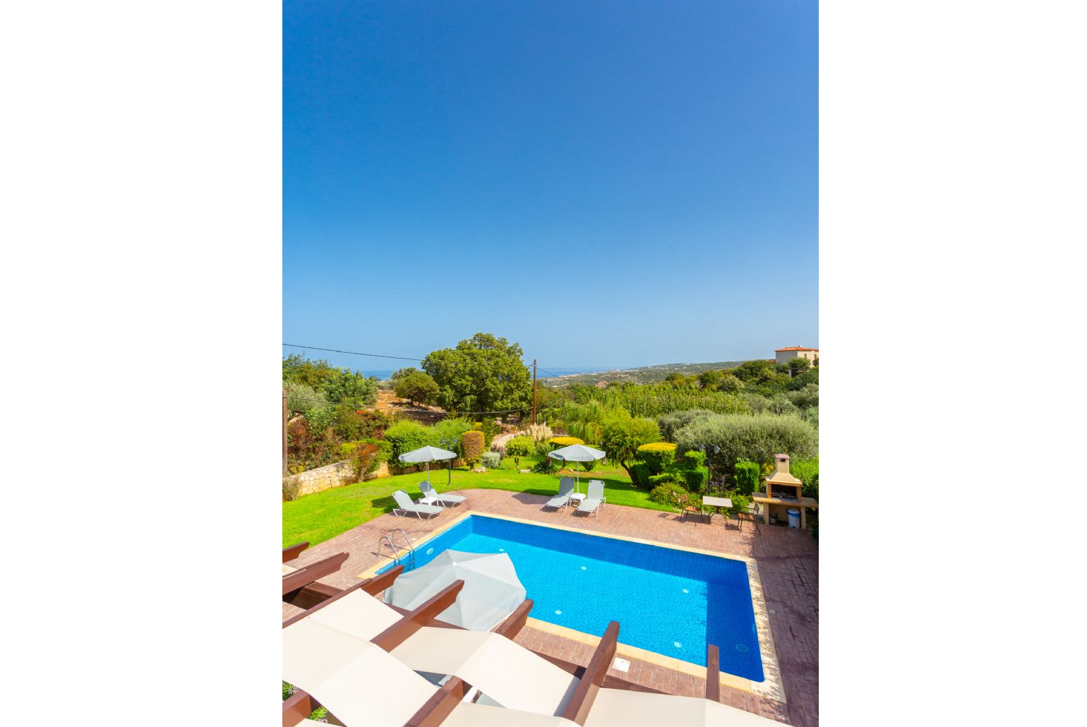 Private pool, terrace, and large garden