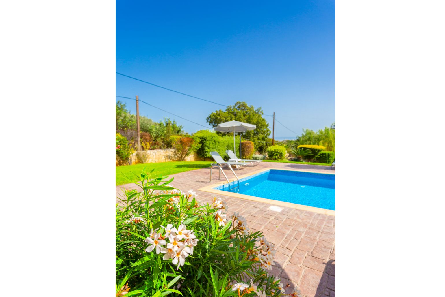 Private pool, terrace, and large garden