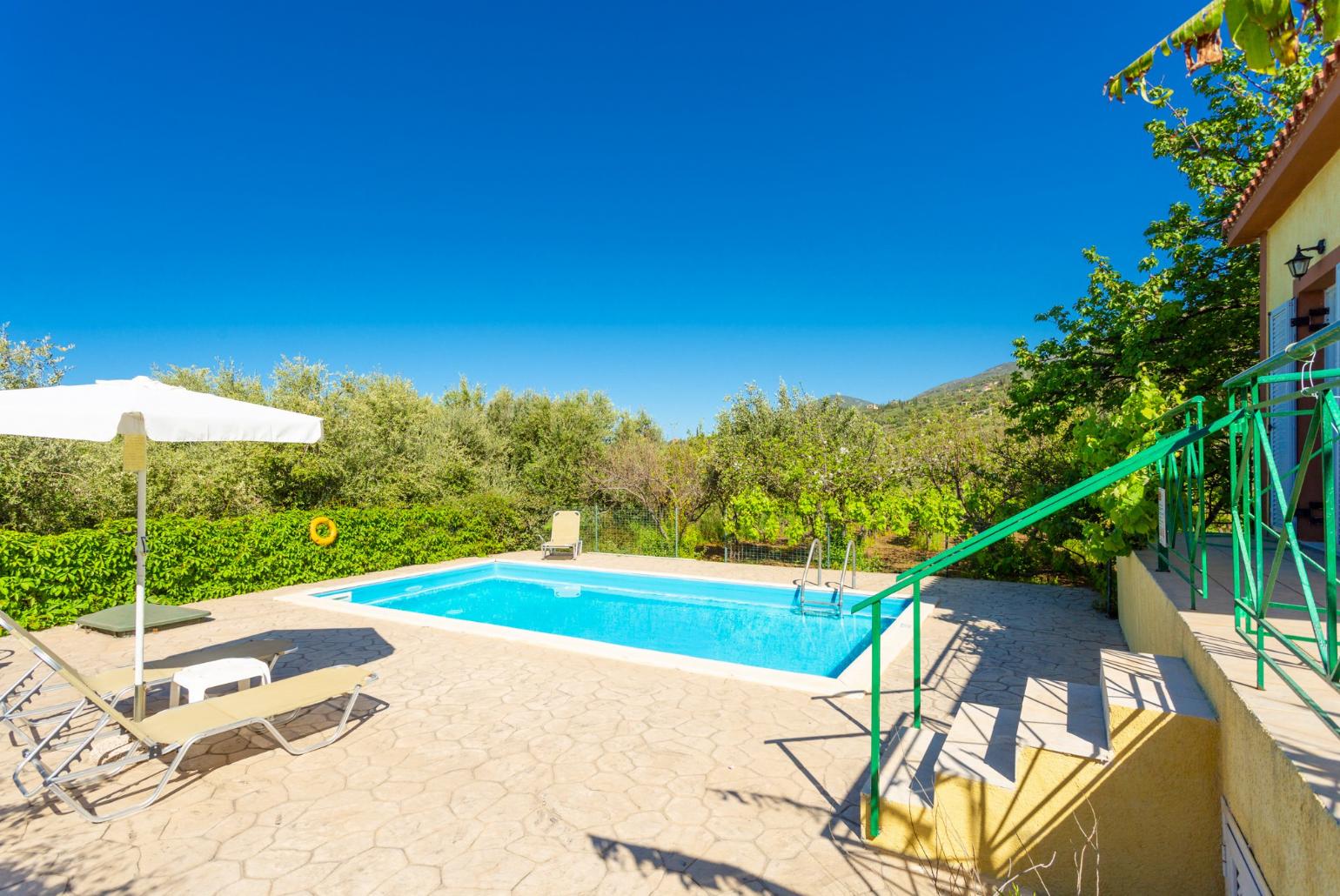 Private pool and terrace