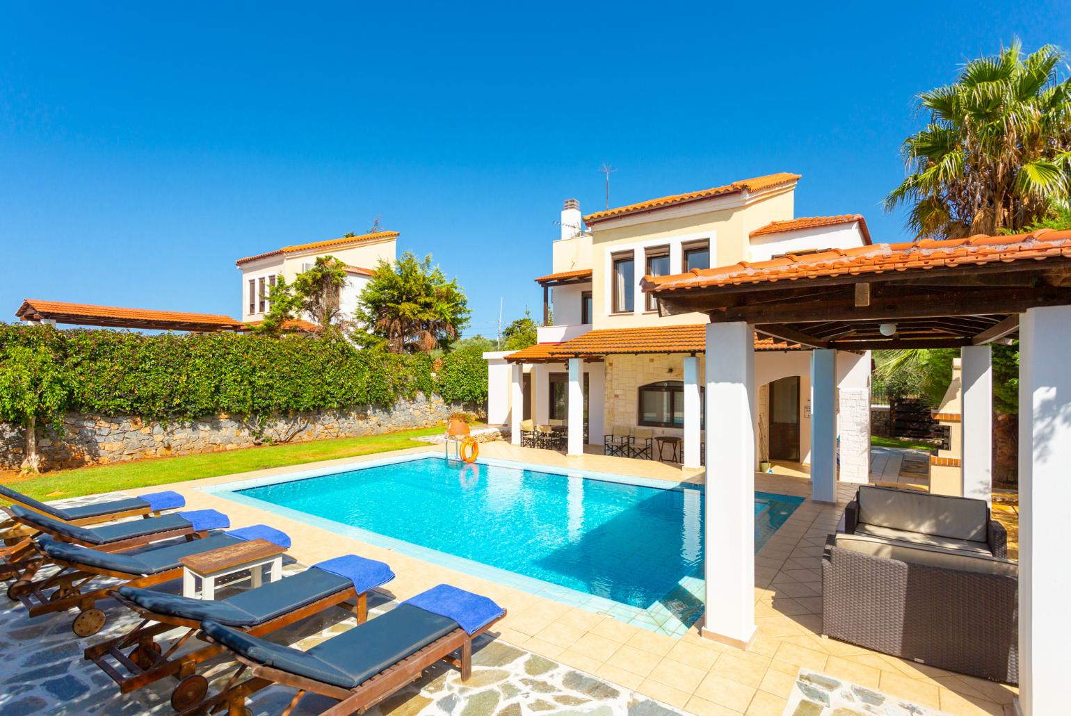 Beautiful villa with private pool and terrace