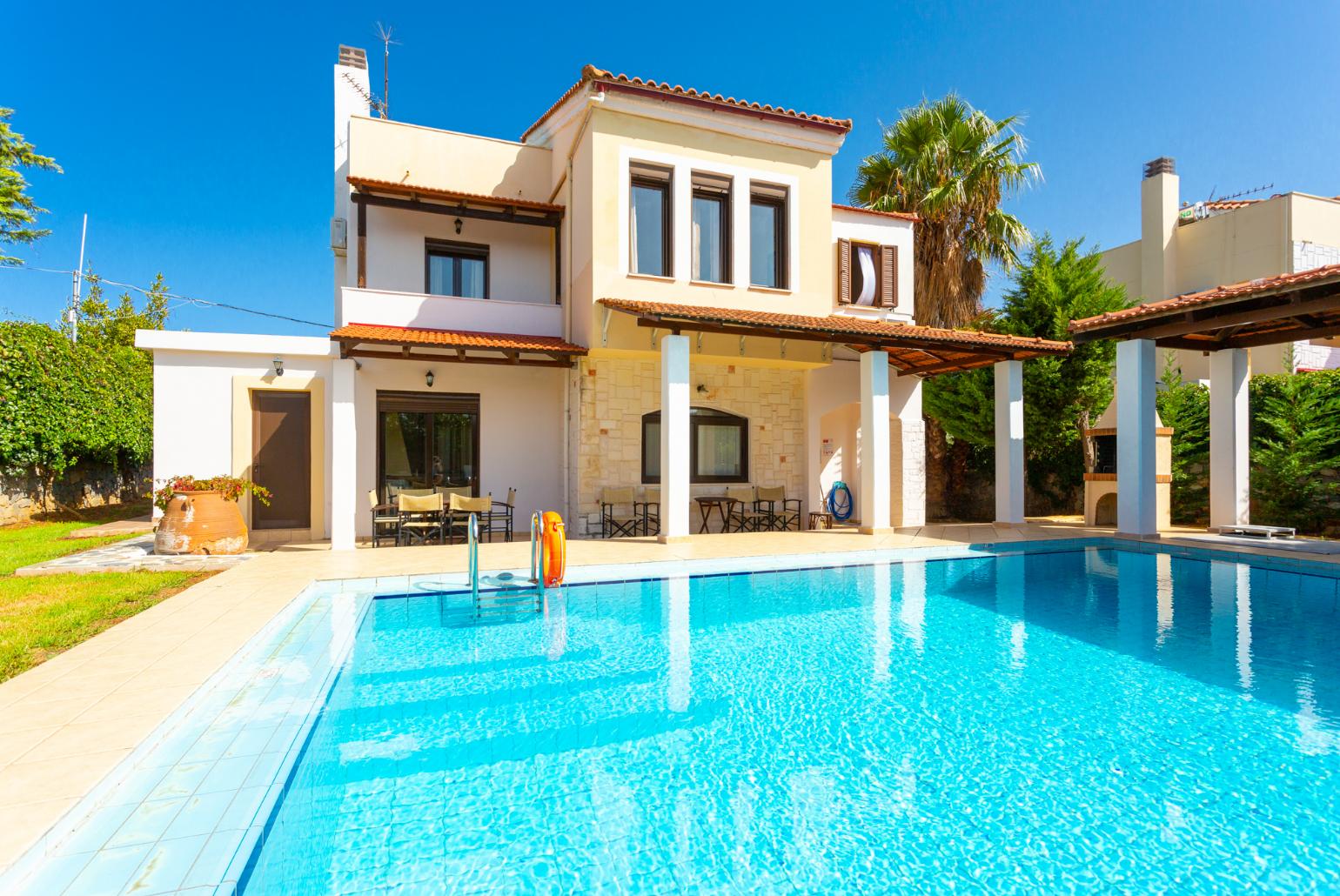 Beautiful villa with private pool and terrace