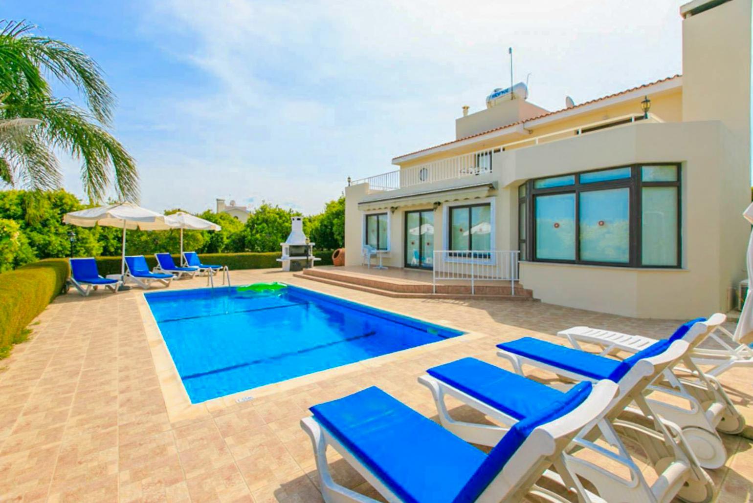 Beautiful villa with private pool and terrace