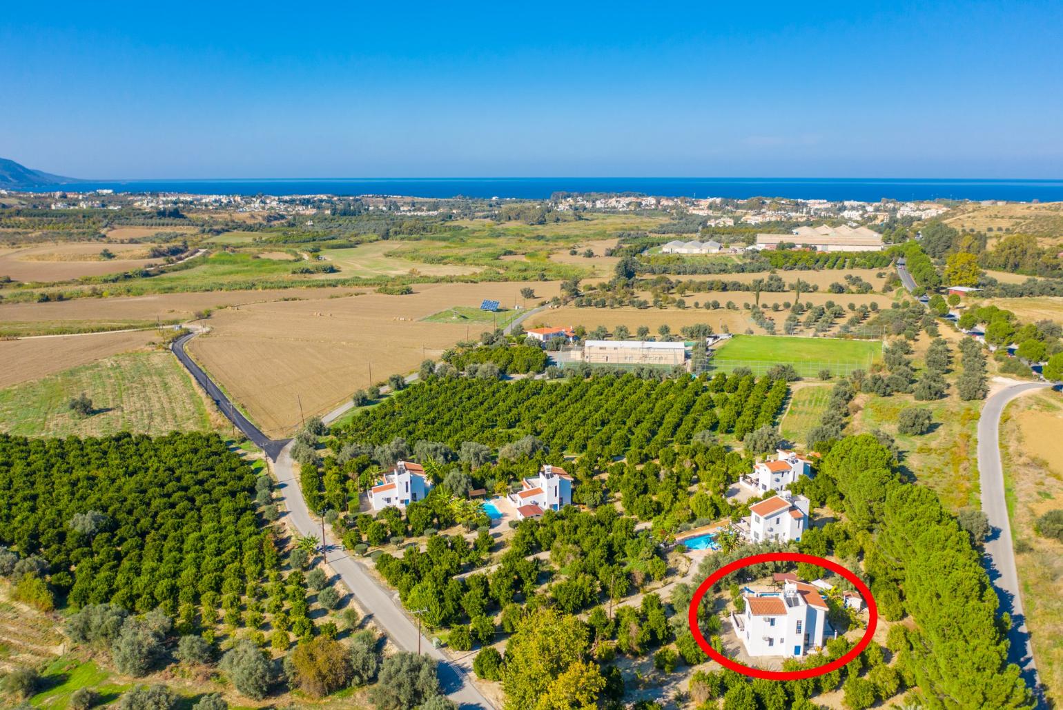 Aerial view showing location of Villa Charoula Thio