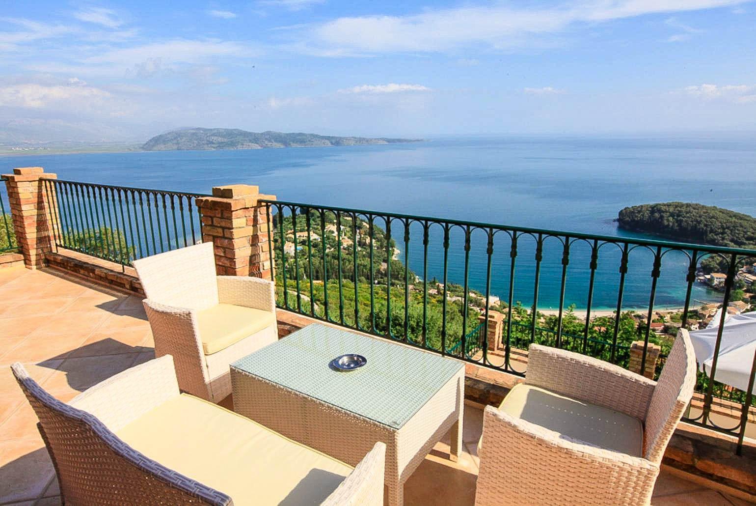 Outdoor coffee table with a beautiful sea view 