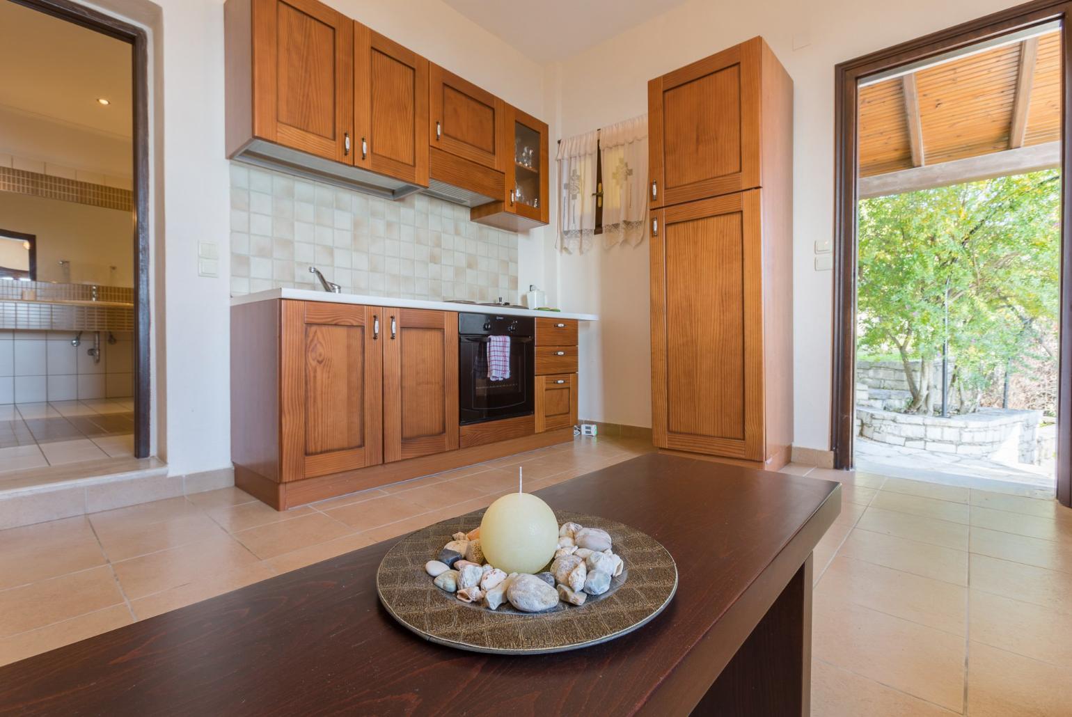 Living room with kitchen and coffee table 