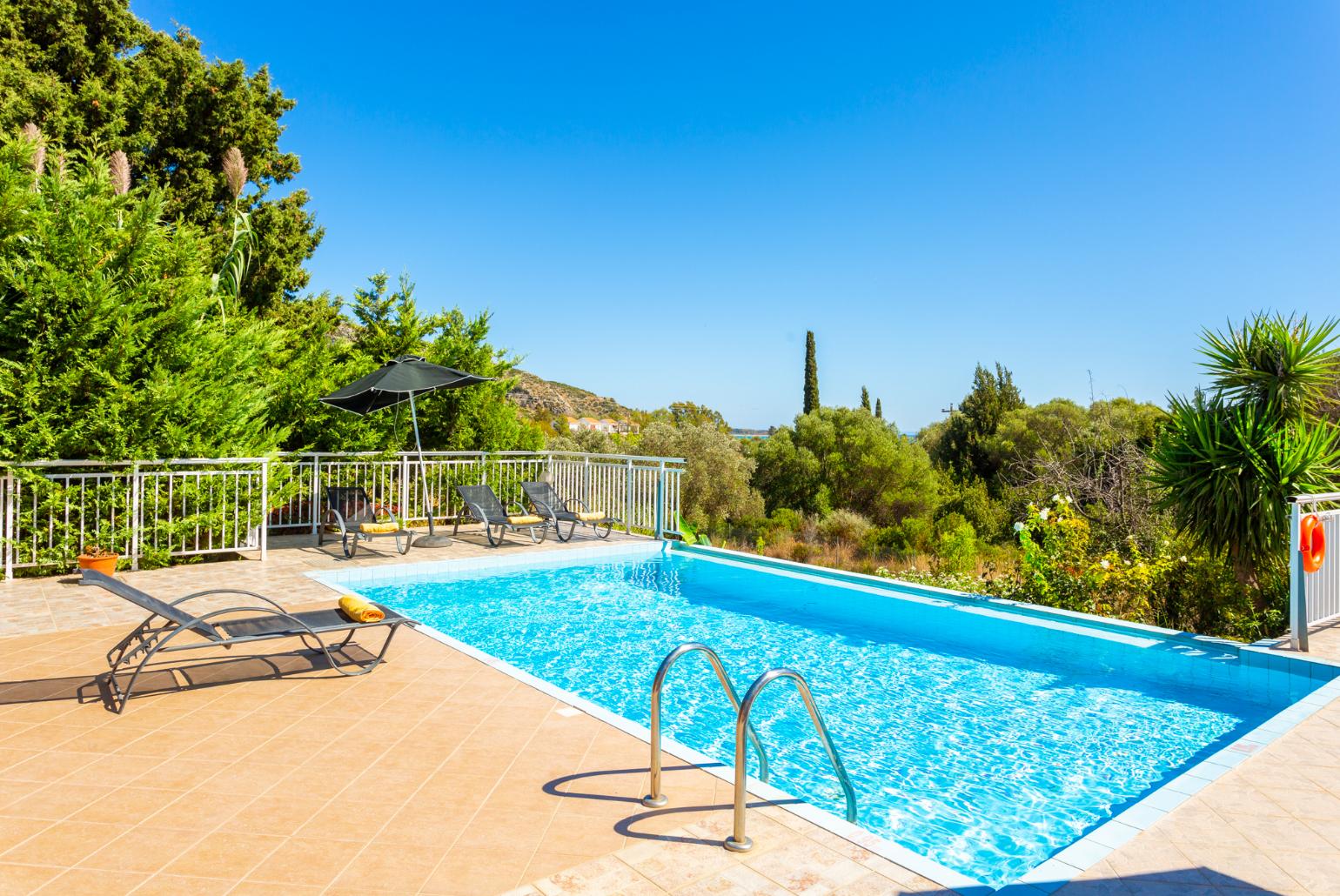 Private pool and terrace